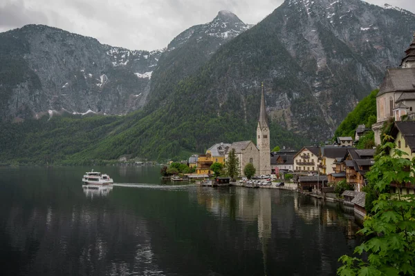 Beautiful View Hallstatt Austria Picturesque Village Edge Lake Classical View — Stock Photo, Image