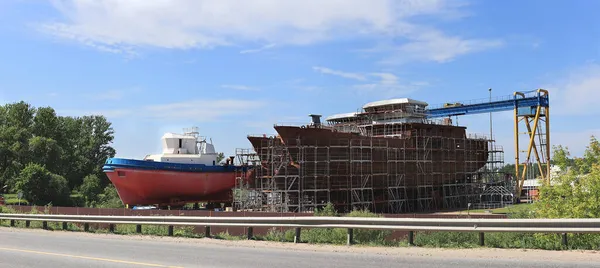 Großes Schiff Der Werft Bau — Stockfoto