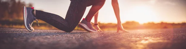 Woman Starting Run Outdoors Evening Concept Healthy Lifestyle — Fotografia de Stock