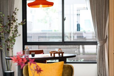 Japon tarzı ev masası.