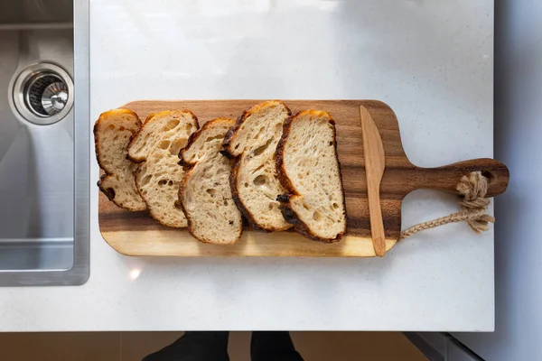 ขนมป าวสาล และม ดบนพ วไม — ภาพถ่ายสต็อก