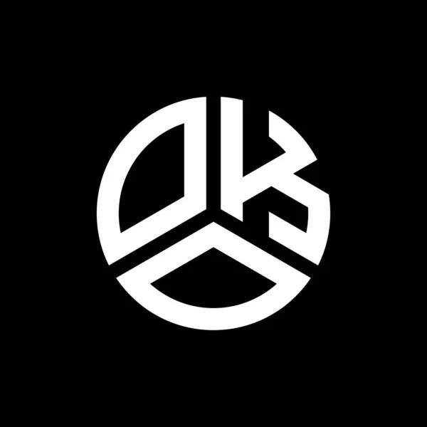 Desain Logo Surat Oko Pada Latar Belakang Hitam Oko Kreatif - Stok Vektor