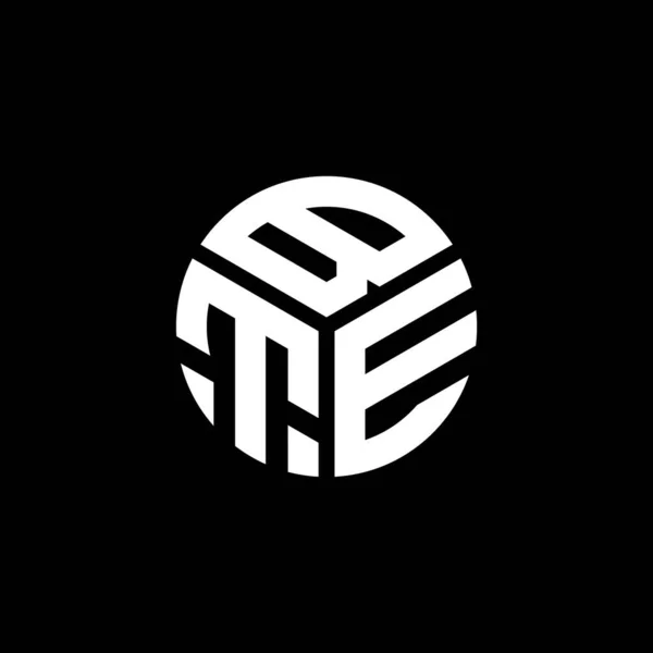 黒の背景にBteの手紙のロゴデザイン Bteクリエイティブイニシャルレターロゴコンセプト Bteレターデザイン — ストックベクタ