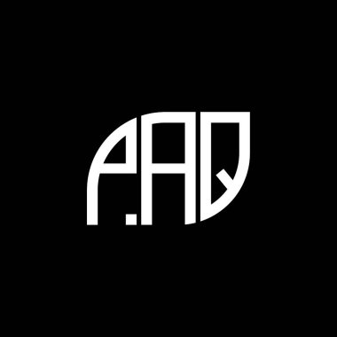 Siyah arkaplan üzerine PaQ harfi logo tasarımı. PaQ yaratıcı harflerin baş harfleri logo kavramı. PAQ vektör tasarımı..