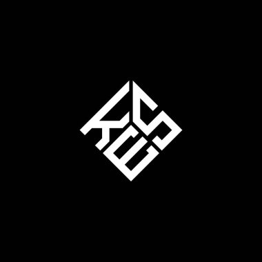 Siyah arkaplanda KES harf logosu tasarımı. KES yaratıcı harflerin baş harfleri logo kavramı. KES harf tasarımı.