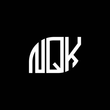 Siyah arkaplan üzerine NQK harf logosu tasarımı. NQK yaratıcı harflerin baş harfleri logo kavramı. NQK harf tasarımı.