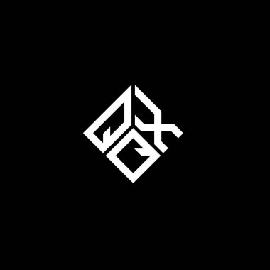 QQX harfi logo tasarımı siyah arkaplan üzerine. QQX yaratıcı harflerin baş harfleri logo kavramı. QQX harf tasarımı.