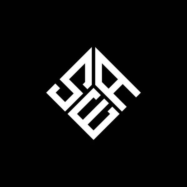 黒の背景にSea文字のロゴデザイン Seaクリエイティブイニシャルレターロゴコンセプト 海の文字デザイン — ストックベクタ