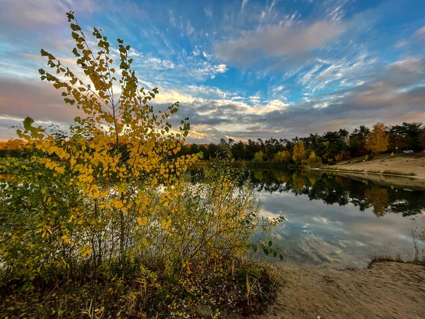 Beautiful Little Lake Hesse Germany Sunny Day Autumn Colorful Forest — Stock Photo, Image