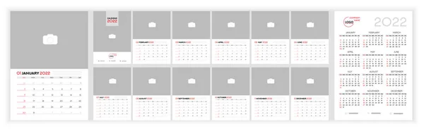 Wall Monthly Fotoğraf Takvimi 2022. İngilizce 2022 yılı için aylık dikey fotoğraf takvimi tasarımı. Takvim ve 12 aylık şablonlar. Pazar günü başlıyor. Vektör illüstrasyonu