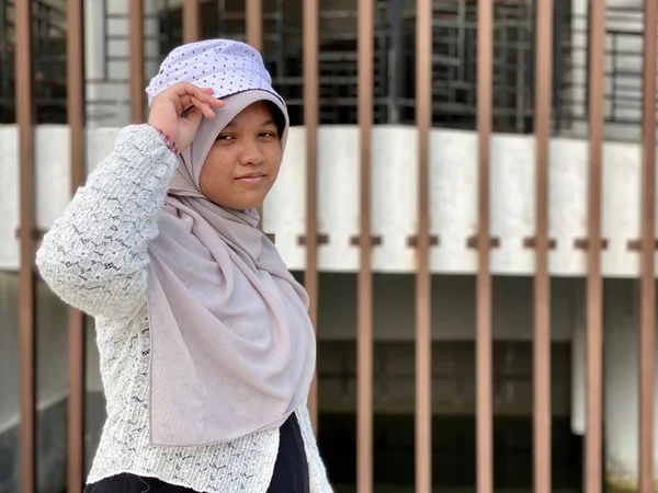 Portrait Teenage Asian Girl Wearing Hijab Hat — Stock Photo, Image