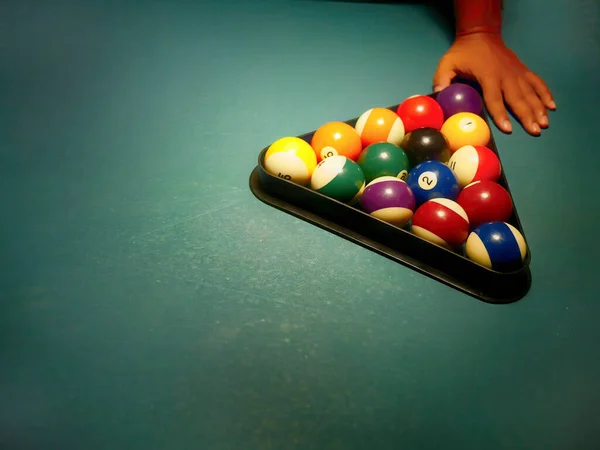 Hand Preparing Pool Balls Triangle Rack Billiard Table Copy Space — Stok fotoğraf
