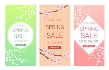 Bahar indirimi afişleri. Çiçekli ve dallı indirimli metin