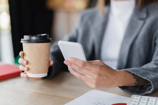 Cropped View Businesswoman Sitting Workplace Takeaway Drink Cellphone — Stock Photo, Image