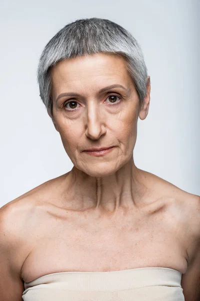 Mature Woman Bare Shoulders Wrinkles Isolated Gray — Stock Photo, Image