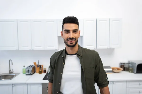 Smiling Arabian Man Looking Camera Kitchen — Stok Foto