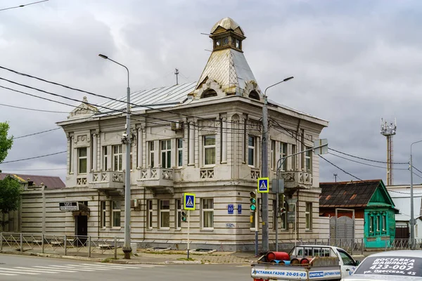 Orenburg Russia Settembre 2021 Vecchio Palazzo Due Piani Con Piano — Foto Stock