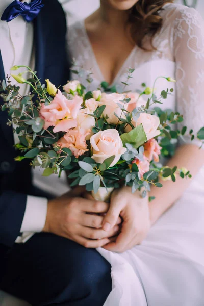 Bouquet Sposa Con Rose Rosa Gli Sposi Occasione Una Celebrazione — Foto Stock