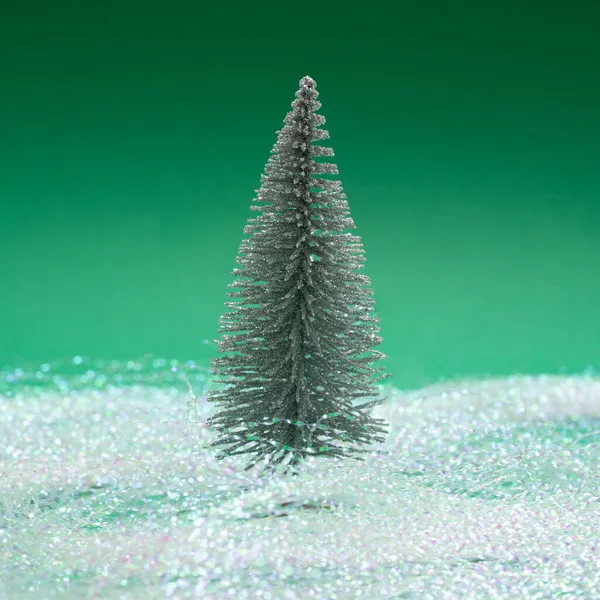 Cahaya Kutub Musim Dingin Mengilhami Konsep Pengaturan Minimal Dengan Pohon — Stok Foto
