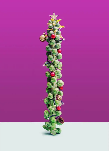 Concepto Inspirado Árbol Navidad Brotes Bruselas Árbol Como Festivo Decorado — Foto de Stock
