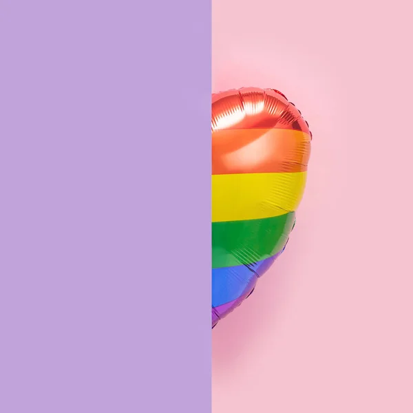 Αγάπη Κερδίζει Ελάχιστη Έννοια Ουράνιο Τόξο Χρώμα Σχήμα Καρδιάς Μπαλόνι — Φωτογραφία Αρχείου