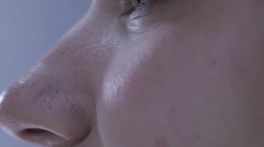 makro kızların gözleri, Avrupa görünümü, göz kırpmaları, açılışlar, kenar görüş