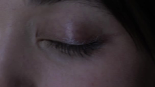 Macro girls eyes, european appearance, blinks, opens, front view — Stock Video