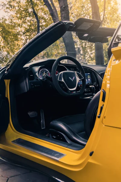 American Muscle Car Chevrolet Corvette Interior Steering Wheel Odessa Ukraine — 스톡 사진