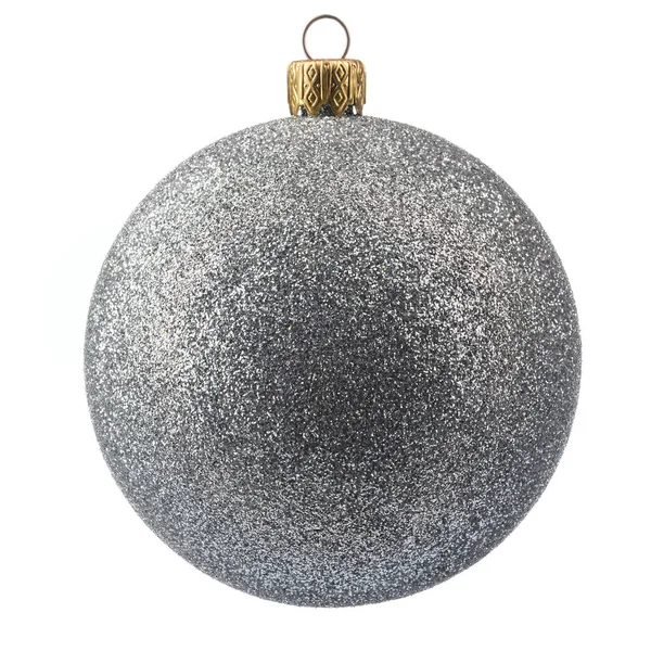 Jeden Stříbrný Vánoční Strom Hračka Pokrytá Malými Flitry Bílém Izolovaném — Stock fotografie