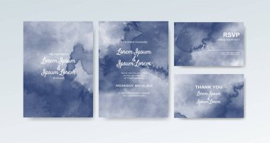 Soyut suluboya arkaplan içeren düğün davetiyesi