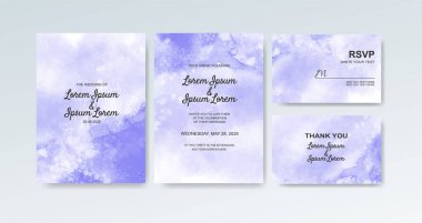 Soyut suluboya arkaplan içeren düğün davetiyesi