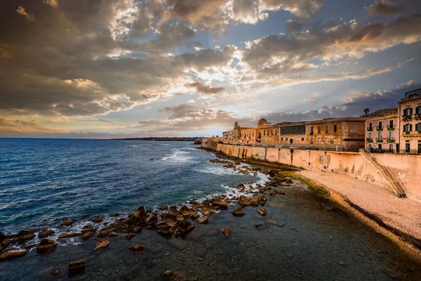 Siracusa Italy March 2022 Spectacular Sunset Sea Maniace Castle — Foto de Stock