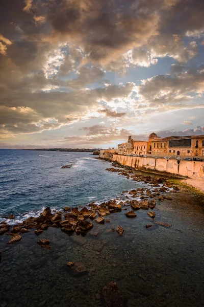 Siracusa Italy March 2022 Spectacular Sunset Sea Maniace Castle — Foto de Stock