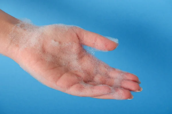 Bubbelbadschuim Vrouwenhanden Hand Van Close Vrouw Wassen Met Zeep Een — Stockfoto