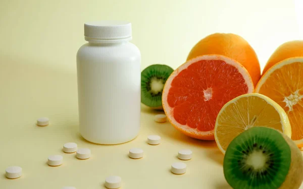 Vitamins Medical Concept Pharmacy Natural White Bottle Vitamins Scattered Pills — Stock Photo, Image