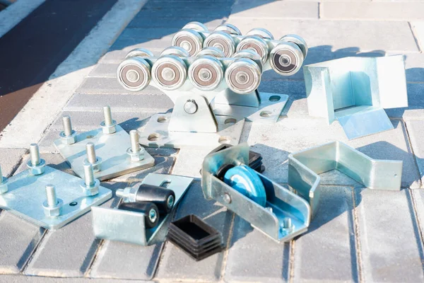 Sliding Gate Fittings Set Carriage Rollers Sliding Gate Catchers — 스톡 사진