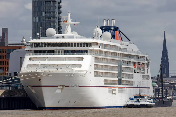 Гамбург Германия 2022 Круизный Корабль Europa Принимает Бункерное Топливо Порту — стоковое фото