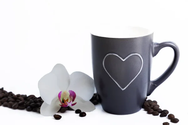 Coffee Beans Mug White Background Side View — Zdjęcie stockowe