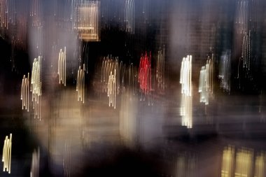 Şehir silüeti gece görüşü, bulanık ışıklar