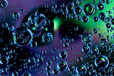 Petrol kabarcıkları, tıkanıklık, sıradan güzellikler