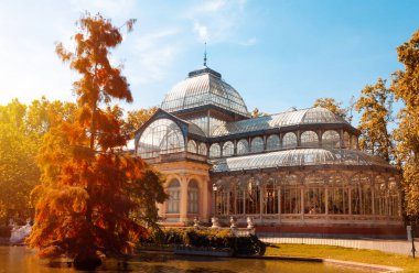 Madrid, İspanya; 18 Ekim 2021: Po 'daki egzotik Victoria binası