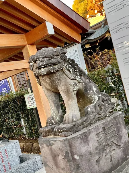 保护庙宇的动物雕像 — 图库照片