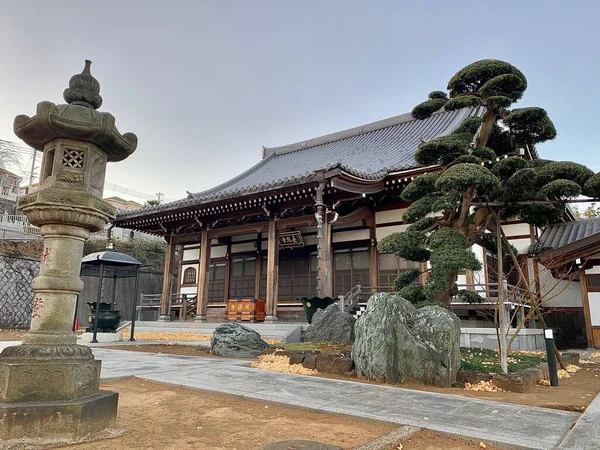日本庭園のある寺院 — ストック写真
