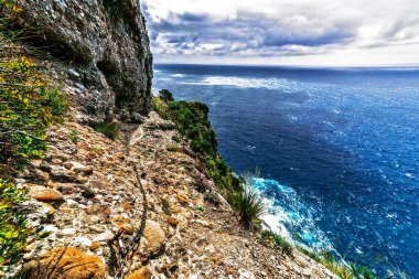 Okyanus, Liguria, Portofino, İtalya üzerindeki panoramik patika görüntüsü