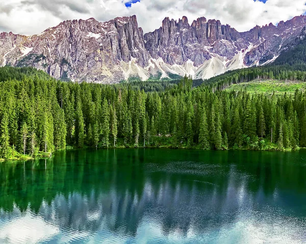 Carezza Jezero Latemar Krajina Trentino Alto Adige Dolomite Alpy Itálie — Stock fotografie