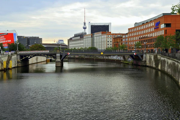 Skyline Urbano Berlinés Río Spree Alemania Berlín — Foto de Stock