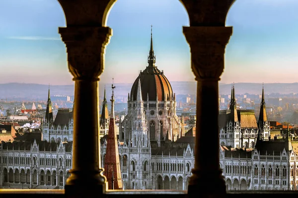 Венгерский Парламент Рыбацкой Дуги Будапешт Венгрия — стоковое фото