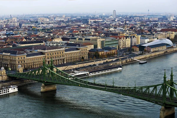 Мост Свободы Дунае Закате Будапешт Венгрия — стоковое фото