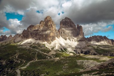 Tre Cime di lavaredo ikonik dolomit ön görünüm, Sud Tyrol, İtalya