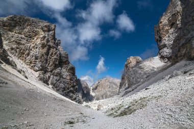 Passo Principe ay manzarası Catinaccio Dolomite, Trentino, İtalya